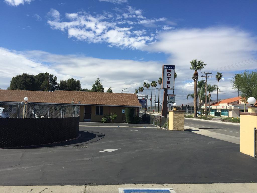 Hacienda Motel San Jacinto Экстерьер фото