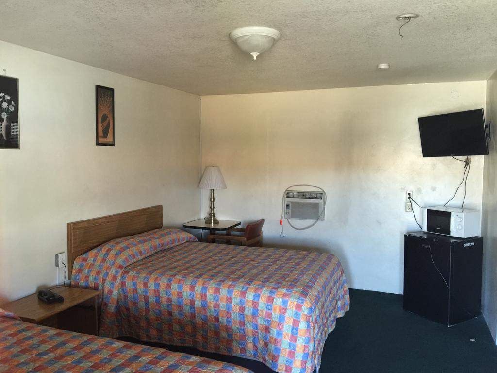 Hacienda Motel San Jacinto Номер фото